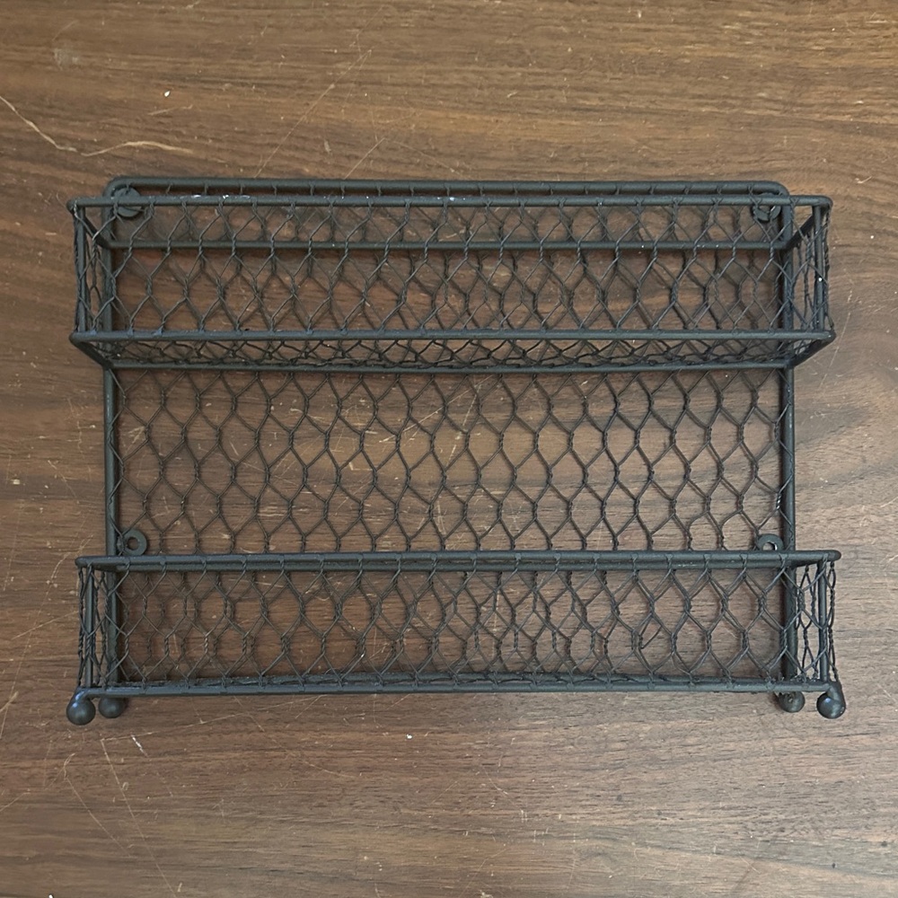 Small spice rack